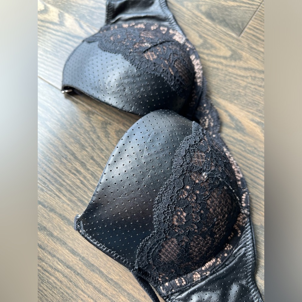 Victoria secret black lace and faux leather pushup bra 34B with boning